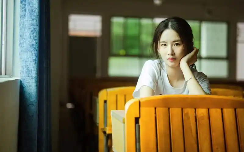 老人城府颇深的人有这几个心眼总在暗中行事不得不防