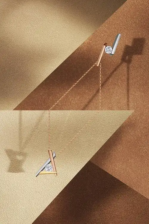 周大福 偏爱系列 简约18k金钻石吊坠/项链