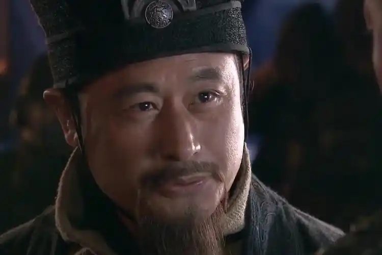 新三国演义十九回一荀彧向许褚献计