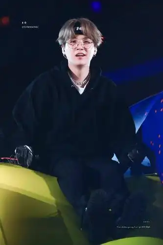 贝雷帽闵玧其跟发带2gg为了我大打出手1215再更