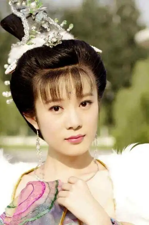 65岁邬倩倩:温婉灵秀杭州美女,《孝庄秘史》饰哲哲,曾嫁尤小刚