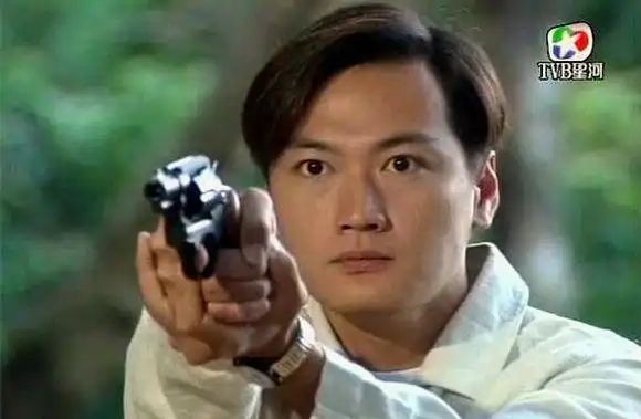 今天小娱君就为各位港剧迷们详细八一八这位曾经的"师奶杀手"陶大宇.