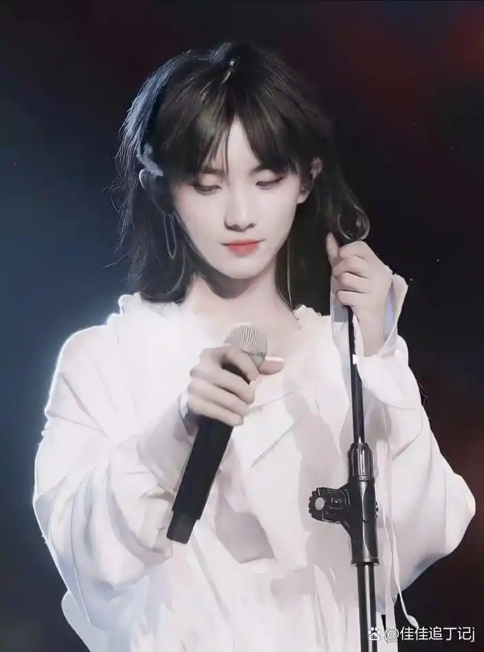 时代少年团# 时代少年团女装73超好看 超级喜欢丁程鑫和贺峻霖的.