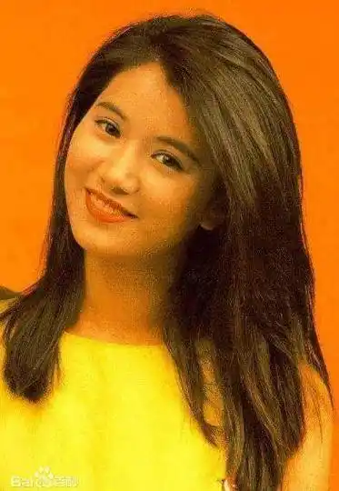 袁咏仪年轻时有多撩人网友张智霖捡到宝