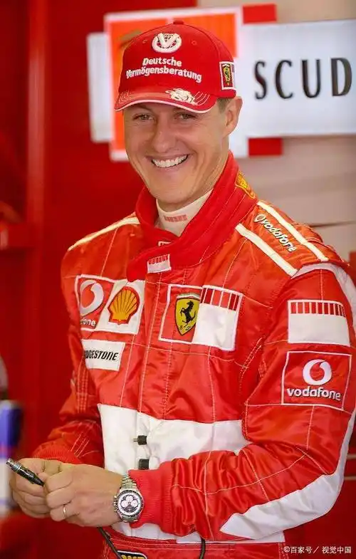 "车王"舒马赫迎来55岁生日:昏迷十年,家人与团队守护病榻旁_赛车_父亲
