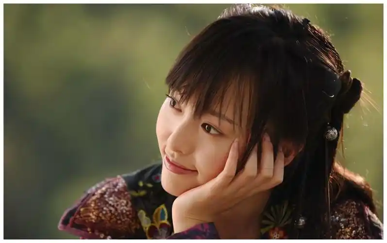 爷青回唐嫣现身王牌直播时隔11年再扮仙剑3紫萱