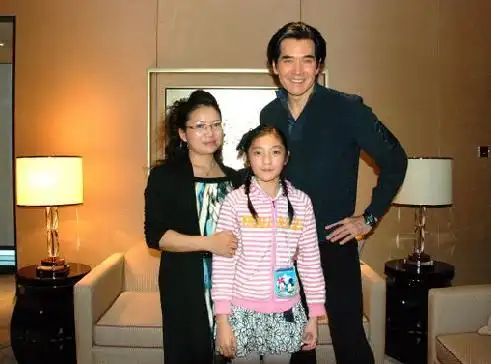 【图】费翔老婆照片曝光 被揭与刘文正杨澜有恋情