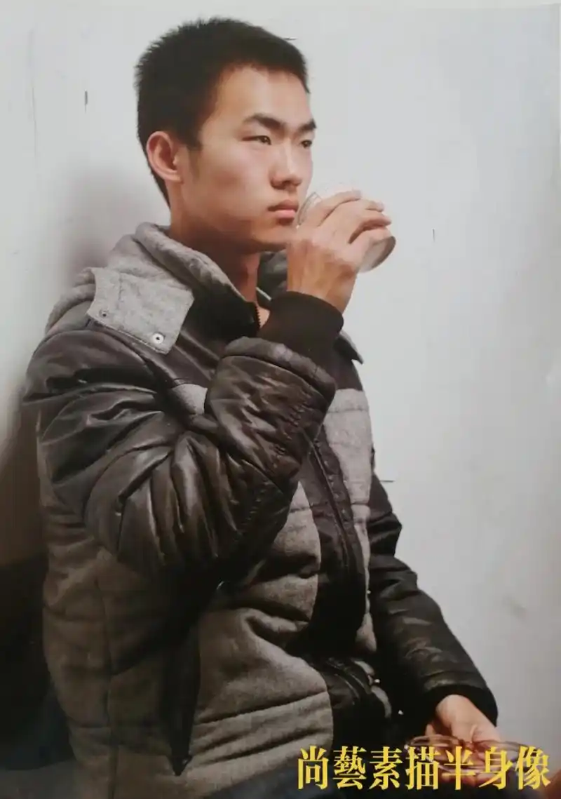 江苏对口单招,男青年素描半身像及步骤#素描艺考教学  #联考 - 抖音