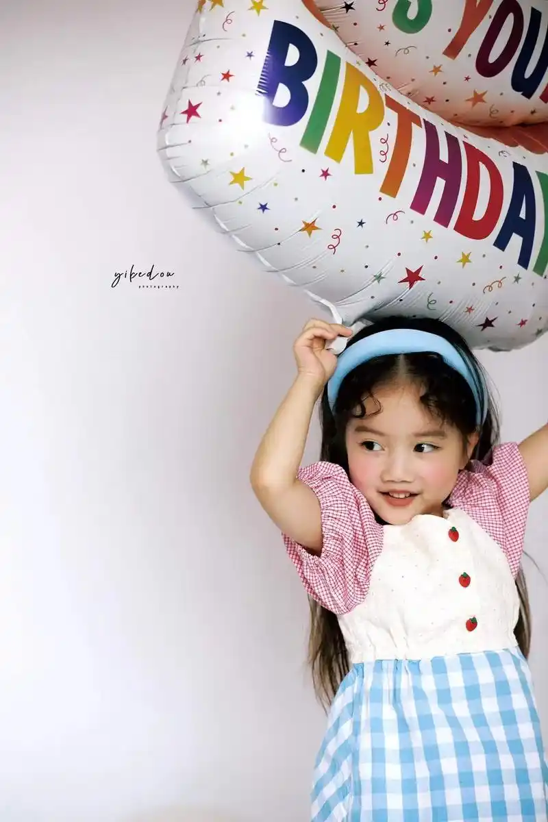 是4岁的小女孩啦～不管几岁,可爱万岁00.#骗你生女儿 #人 - 抖音