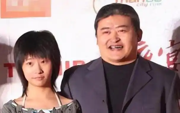 61岁的刘欢:娶旺夫妻子恩爱36年无绯闻,今最担心大龄女儿婚事