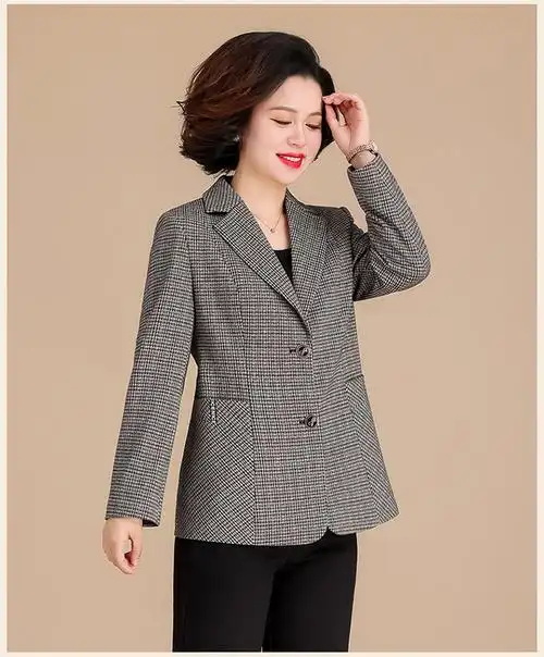 春秋女装中老年妇女时尚小西服胖妈妈外套短款老年人奶奶西装上衣