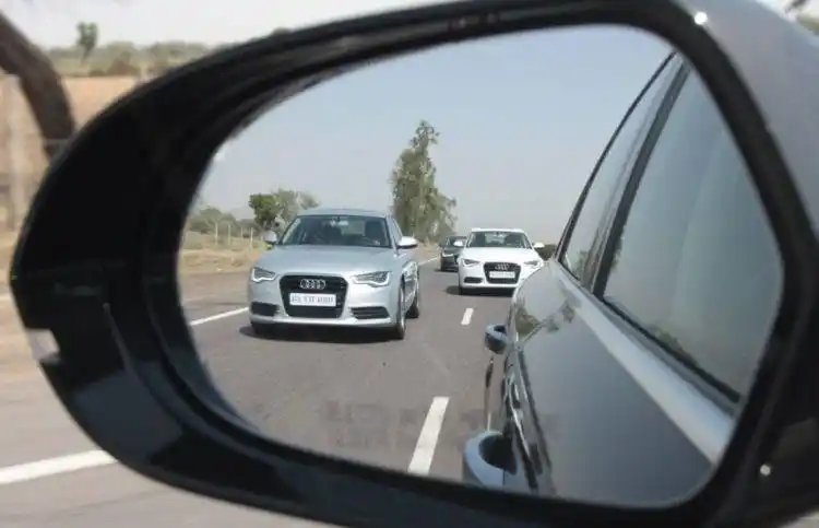 开车高手基本都有的4种开车习惯!我赌10包烟,你多就掌握2个