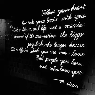 高级感黑白背景图 |于那时起,就幻_唯美图片_我要个性网