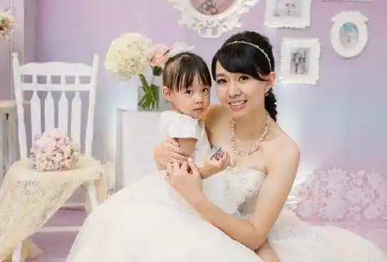 可怜的卓依婷:比肩邓丽君却莫名被去世,高调复出还无辜成冒牌货