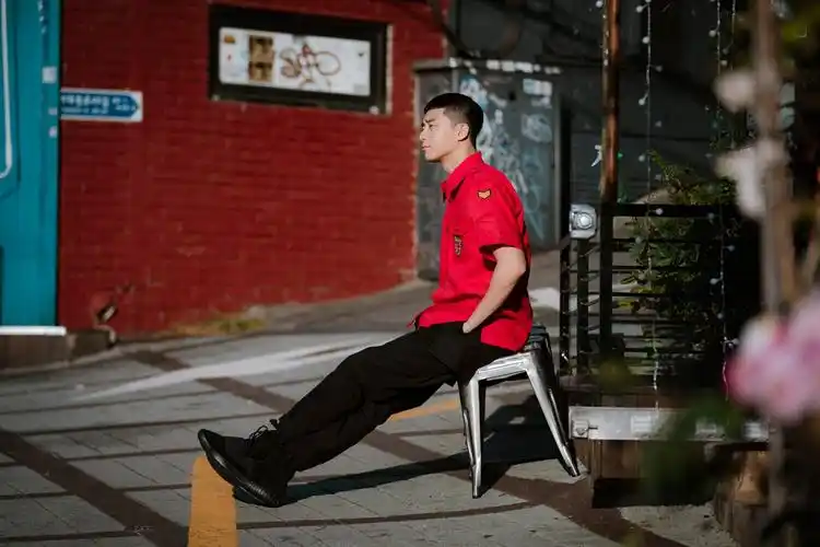 朴叙俊《梨泰院class》最新剧照曝光 可爱栗子头造型吸粉无数--韩国