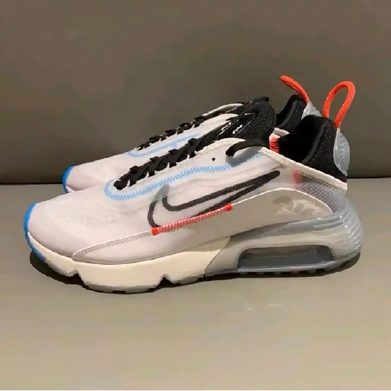 338米内购耐克情侣鞋王一博同款