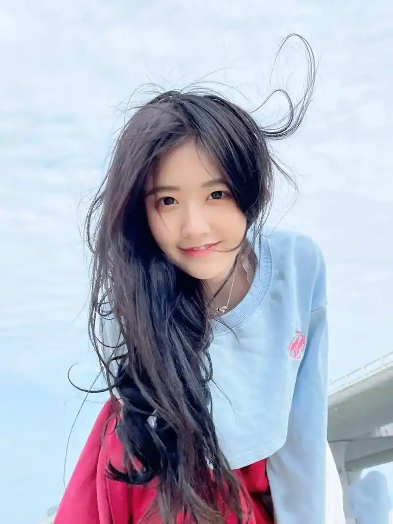 杀猪饲料 #蛇姐 #蛇姐高清壁纸 细看此女,宛如玉雕冰塑, - 抖音