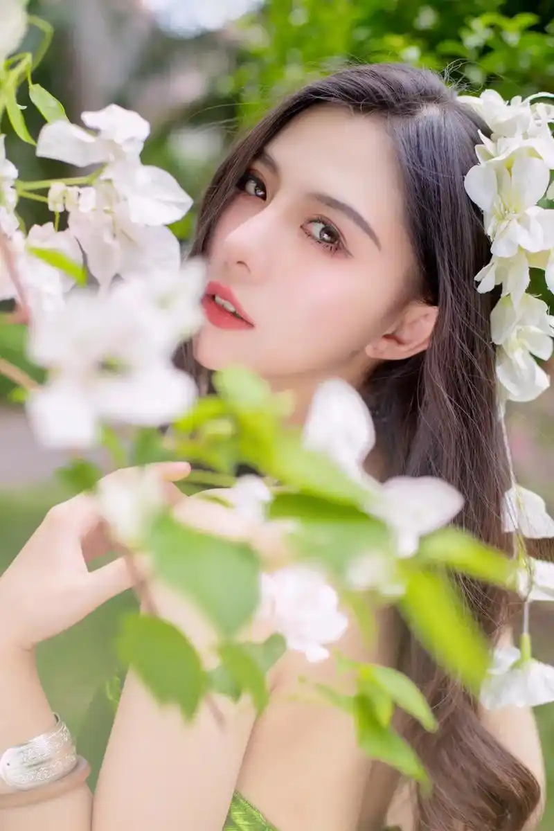 来自西双版纳曼听公园清新脱俗自然可爱鞠婧祎同款傣妹写真等你哟