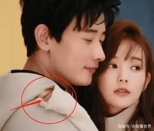 罗晋李一桐暧昧,二人拍摄情侣写真,手放的位置成亮点