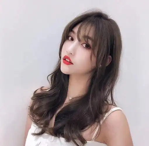 2020流行发型女中长发