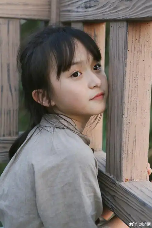 【mengwa】 咪啾. 刘楚恬