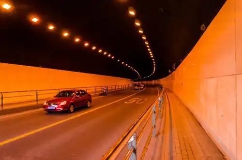 基于专家调查法的公路隧道火灾风险分析