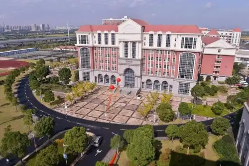 淡妆浓抹总相宜_上海健康医学院_零二七艺考