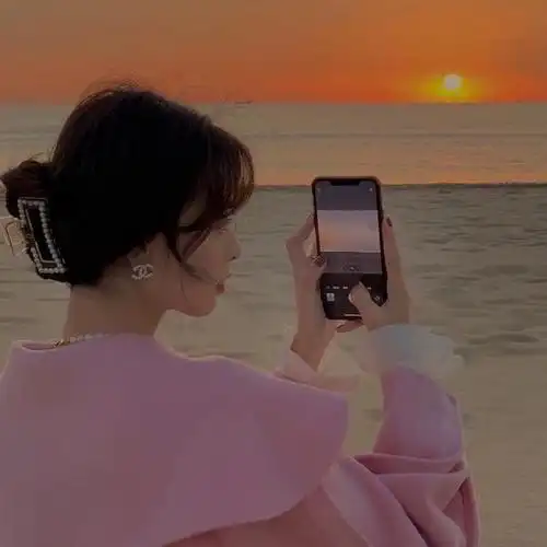 哈喽宝贝们 今天分享一组 微信女生头像 低调安静的温柔女生就是你