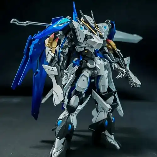 狼王风格改造双重锻异端高达模型