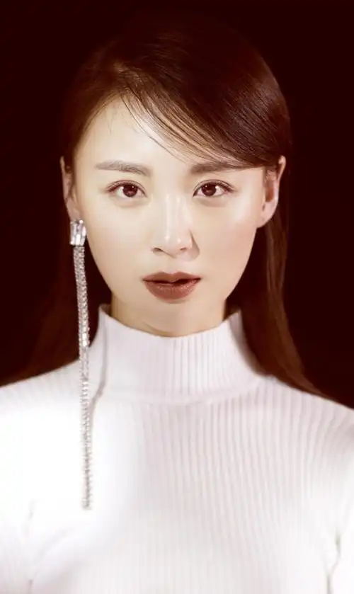 毛林林时尚迷人写真照,太美了