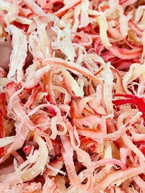 炭烤鱿鱼丝,给姐妹们分享一款性jia 比较高的休闲小零食,配料简单又