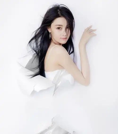 张馨予(中国内地女演员)_尚可名片