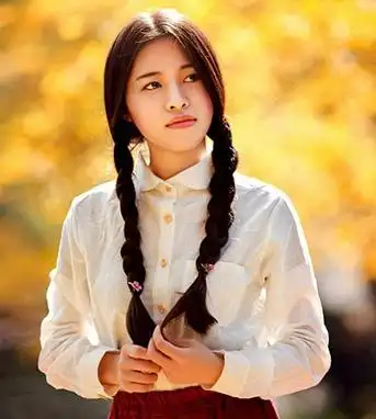 长辫子精灵的心事~~~~是谁解开了麻花辫?