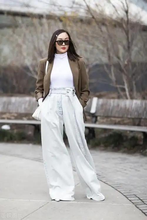 阔腿牛仔裤上衣搭配图百搭御寒牛仔阔腿裤