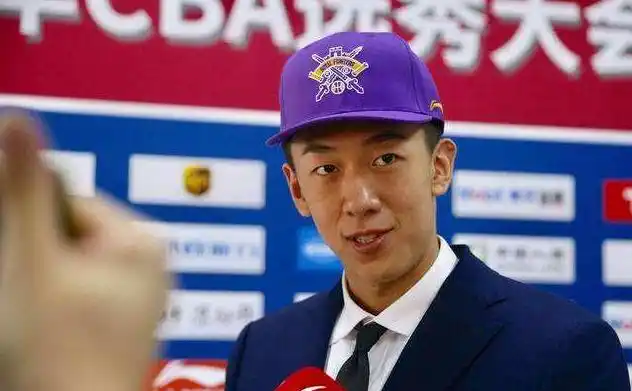 王少杰身高-2019cba选秀状元签王少杰个人资料-潮牌体育