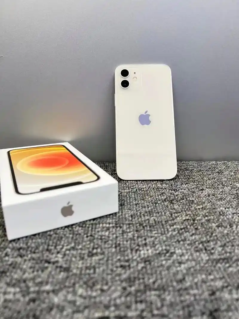 iphone12-128g国行双卡 白色 纯原无拆修,电池效率87 极品好成色,热卖