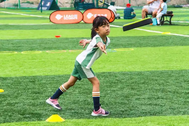 最近流行的幼少儿户外运动