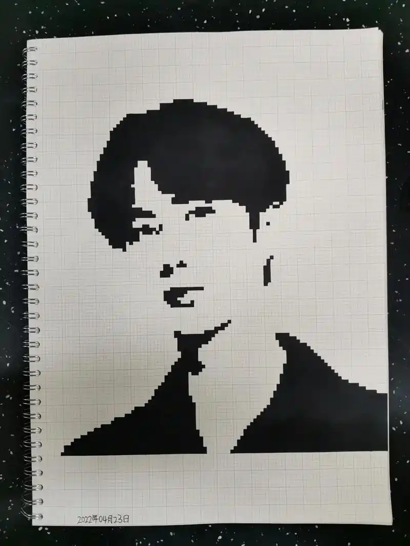 像素画  王一博."生如夏花,无比美丽,希望每个人都能像烟花 - 抖音