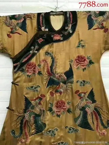 宽190公分.皇后凤袍样式,与满族贵妇