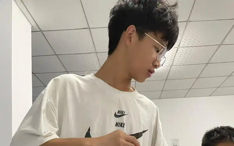 记录15岁的高中生小帅哥_哔哩哔哩_bilibili