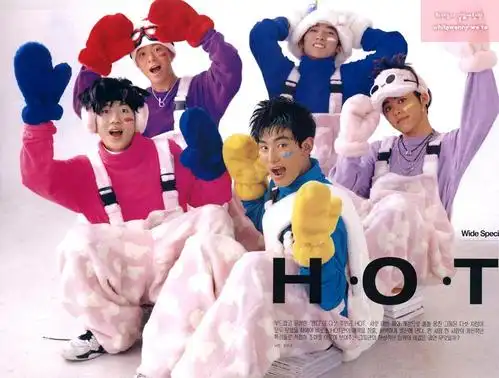 最早的韩国男组合mv 在游乐场里