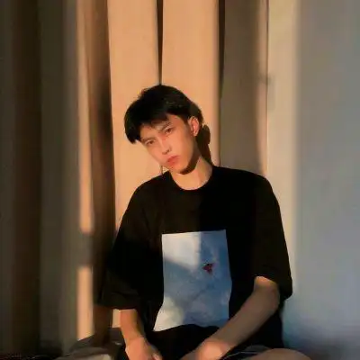 高清帅气的男生照片真实照片头像