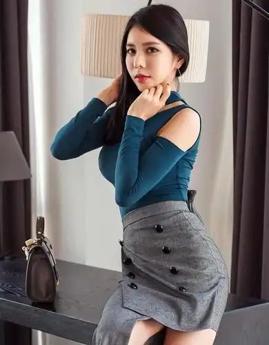 蜗牛美图:迷人的小腰