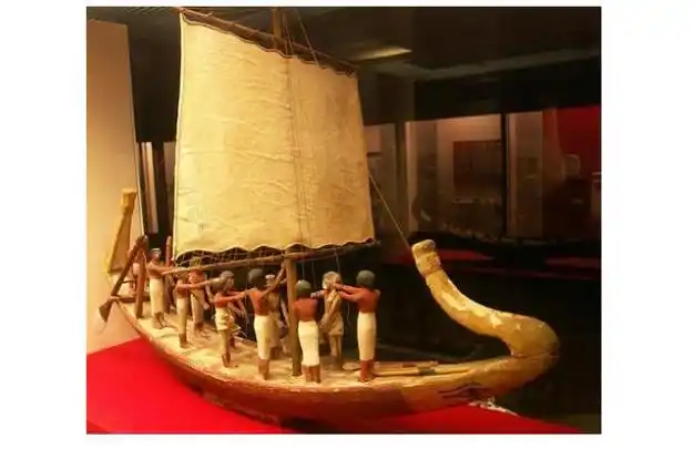 p>太阳船是 a target="_blank" href="/item/埃及/158267" data