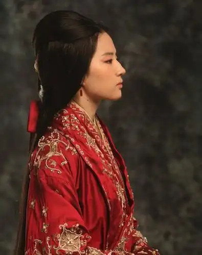 女星古装红衣造型杨颖刘诗诗刘亦菲赵丽颖迪丽热巴谁最惊艳