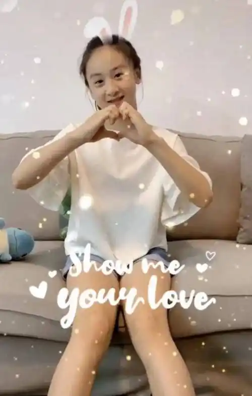 有种接骨式长大叫田亮女儿森碟12岁就长到170腿却成粗大壮