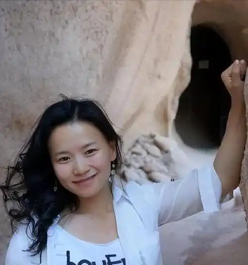 央视主持人成蕾,卧底我国20年的"澳方"间谍,因一句话暴露身份