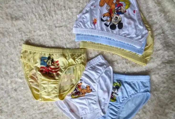 服装配饰 童装 童内衣内裤 2013最新爆款 男童三角裤 莫代尔卡通轻松