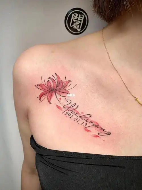 近期一些彩色清新小作锁骨,肩膀脊骨都是一些很适合女生纹身的位置