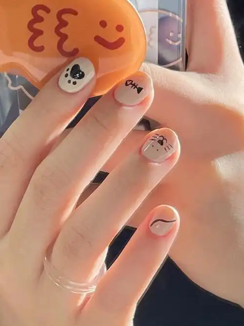 耐看百搭～--#可爱美甲  #手绘美甲  #ins美甲  #美甲分享  #猫咪美甲